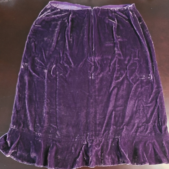 Vintage DKNY silk velvet midi skirt - Picture 6 of 6